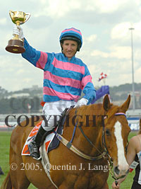 Damien Oliver & Doriemus (19317 bytes)