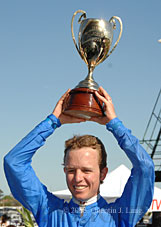 Kerrin McEvoy (16492 bytes)