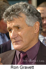 Ron Gravett (11419 bytes)