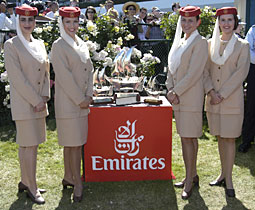 r7emirates.jpg (24725 bytes)