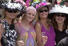 ladiesday.jpg (11621 bytes)