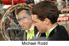 Michael Rodd with Cox Plate trophy (18294 bytes)